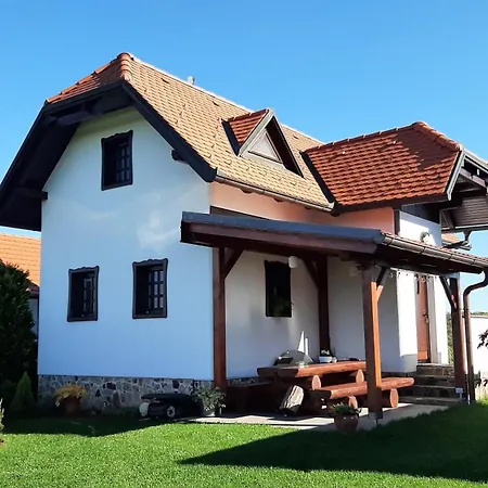 Villa Idila *